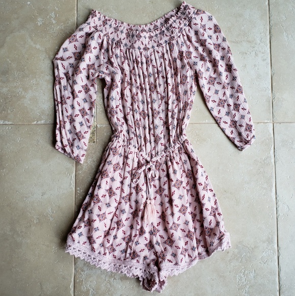 Abercrombie romper patterned off-shoulder - Picture 1 of 3